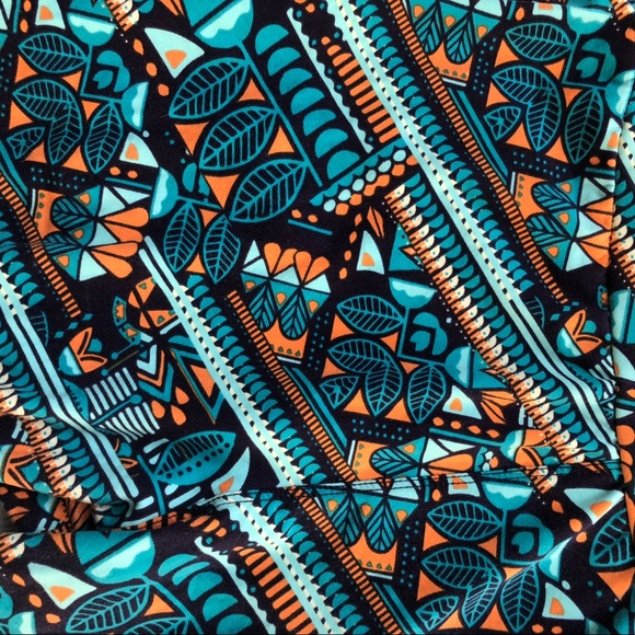 LulRoe leggings and loft top bundle - Picture 2 of 10